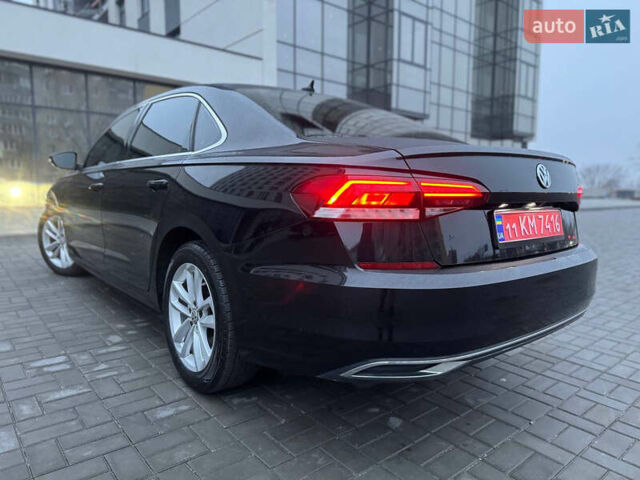 Чорний Фольксваген Пассат, об'ємом двигуна 2 л та пробігом 272 тис. км за 13999 $, фото 10 на Automoto.ua