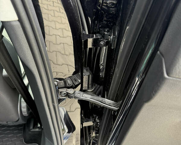 Черный Фольксваген Пассат, объемом двигателя 2 л и пробегом 98 тыс. км за 37700 $, фото 128 на Automoto.ua