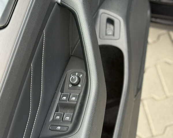 Черный Фольксваген Пассат, объемом двигателя 2 л и пробегом 99 тыс. км за 36500 $, фото 74 на Automoto.ua