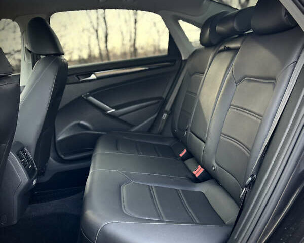 Черный Фольксваген Пассат, объемом двигателя 2 л и пробегом 69 тыс. км за 18900 $, фото 13 на Automoto.ua