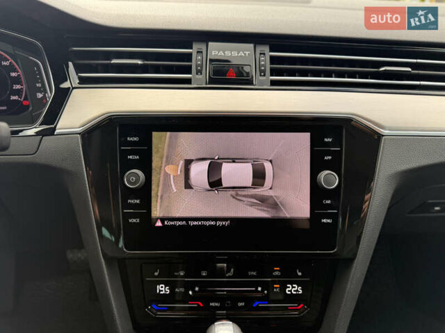 Черный Фольксваген Пассат, объемом двигателя 2 л и пробегом 98 тыс. км за 37700 $, фото 110 на Automoto.ua