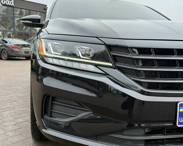 Чорний Фольксваген Пассат, об'ємом двигуна 2 л та пробігом 153 тис. км за 15899 $, фото 17 на Automoto.ua