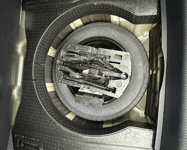 Чорний Фольксваген Пассат, об'ємом двигуна 2 л та пробігом 153 тис. км за 15899 $, фото 40 на Automoto.ua