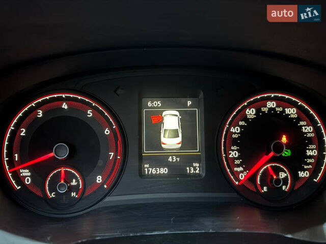 Чорний Фольксваген Пассат, об'ємом двигуна 2 л та пробігом 272 тис. км за 13999 $, фото 17 на Automoto.ua