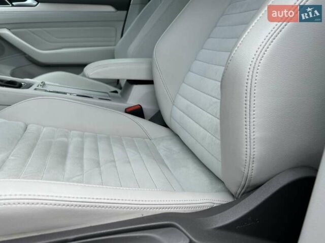 Черный Фольксваген Пассат, объемом двигателя 2 л и пробегом 158 тыс. км за 25550 $, фото 32 на Automoto.ua