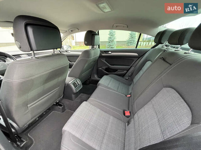 Чорний Фольксваген Пассат, об'ємом двигуна 2 л та пробігом 193 тис. км за 23500 $, фото 96 на Automoto.ua