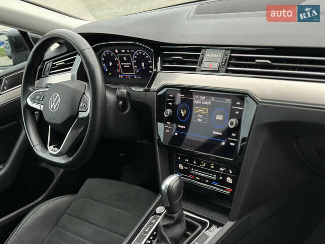 Черный Фольксваген Пассат, объемом двигателя 2 л и пробегом 199 тыс. км за 23990 $, фото 64 на Automoto.ua