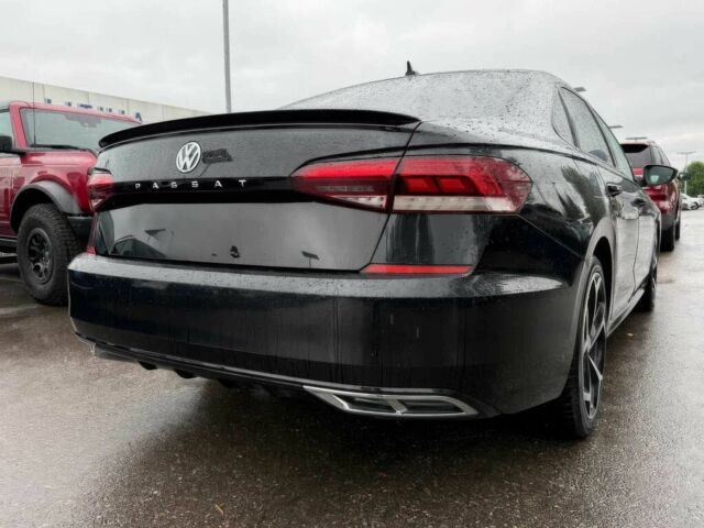 Черный Фольксваген Пассат, объемом двигателя 2 л и пробегом 22 тыс. км за 14200 $, фото 4 на Automoto.ua