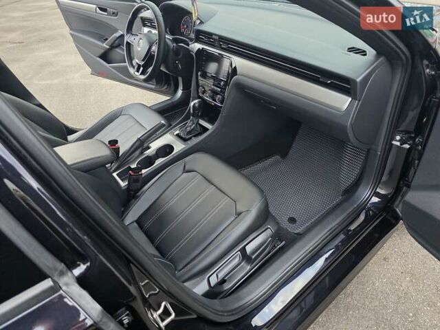 Черный Фольксваген Пассат, объемом двигателя 2 л и пробегом 117 тыс. км за 23777 $, фото 54 на Automoto.ua