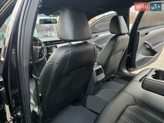 Черный Фольксваген Пассат, объемом двигателя 2 л и пробегом 117 тыс. км за 23777 $, фото 67 на Automoto.ua