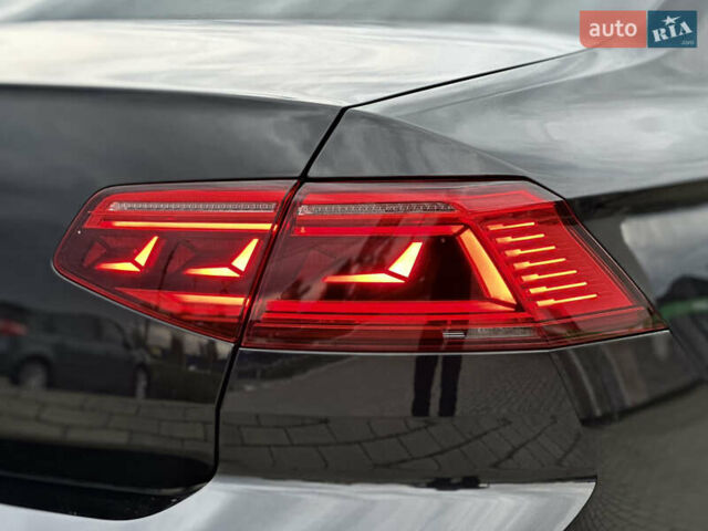 Черный Фольксваген Пассат, объемом двигателя 2 л и пробегом 199 тыс. км за 23990 $, фото 23 на Automoto.ua