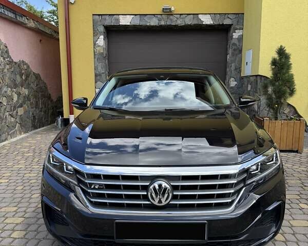 Чорний Фольксваген Пассат, об'ємом двигуна 2 л та пробігом 38 тис. км за 19800 $, фото 2 на Automoto.ua