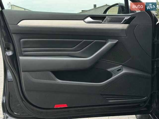 Черный Фольксваген Пассат, объемом двигателя 2 л и пробегом 199 тыс. км за 23990 $, фото 35 на Automoto.ua