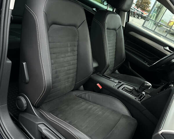 Чорний Фольксваген Пассат, об'ємом двигуна 2 л та пробігом 199 тис. км за 23990 $, фото 62 на Automoto.ua