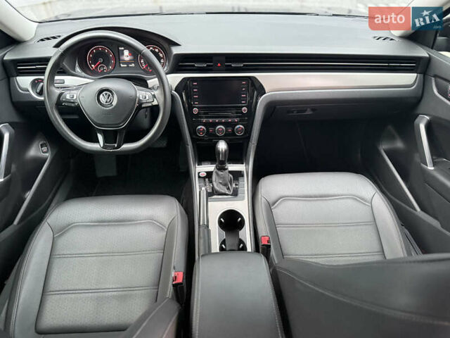 Черный Фольксваген Пассат, объемом двигателя 2 л и пробегом 158 тыс. км за 17900 $, фото 31 на Automoto.ua