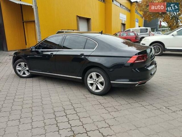 Фольксваген Пассат 2021 у Черкасах на Automoto.ua Чорний Фольксваген Пассат, об'ємом двигуна 2 л та пробігом 67 тис. км за 28500 $, фото 3 на Automoto.ua