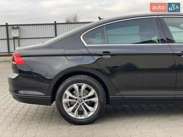 Чорний Фольксваген Пассат, об'ємом двигуна 2 л та пробігом 193 тис. км за 23500 $, фото 51 на Automoto.ua