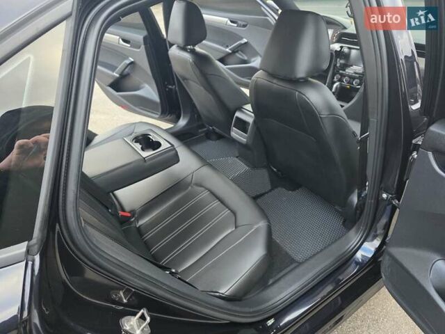 Черный Фольксваген Пассат, объемом двигателя 2 л и пробегом 117 тыс. км за 23777 $, фото 75 на Automoto.ua