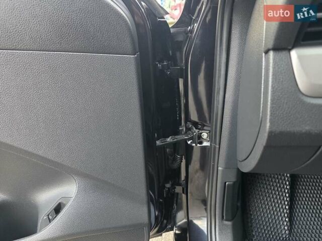 Черный Фольксваген Пассат, объемом двигателя 2 л и пробегом 117 тыс. км за 23777 $, фото 42 на Automoto.ua