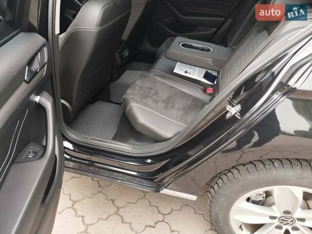 Фольксваген Пассат 2021 у Черкасах на Automoto.ua Чорний Фольксваген Пассат, об'ємом двигуна 2 л та пробігом 67 тис. км за 28500 $, фото 17 на Automoto.ua