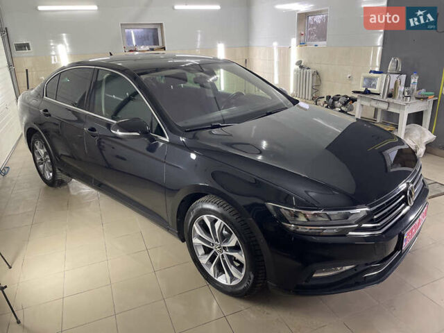 Чорний Фольксваген Пассат, об'ємом двигуна 2 л та пробігом 193 тис. км за 23500 $, фото 164 на Automoto.ua