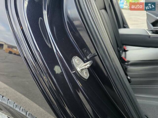 Черный Фольксваген Пассат, объемом двигателя 2 л и пробегом 117 тыс. км за 23777 $, фото 78 на Automoto.ua