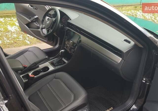 Чорний Фольксваген Пассат, об'ємом двигуна 2 л та пробігом 76 тис. км за 19499 $, фото 24 на Automoto.ua