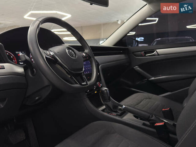 Фольксваген Пассат 2021 в Николаеве на Automoto.ua Черный Фольксваген Пассат, объемом двигателя 1.98 л и пробегом 35 тыс. км за 18599 $, фото 17 на Automoto.ua