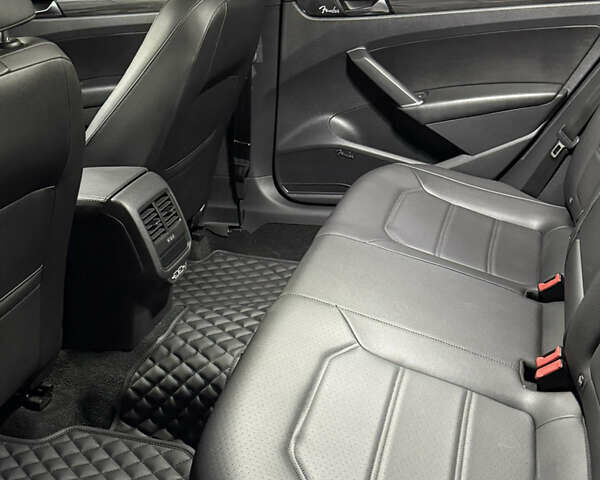 Фольксваген Пассат 2021 в Кривом Роге на Automoto.ua Черный Фольксваген Пассат, объемом двигателя 1.98 л и пробегом 60 тыс. км за 20500 $, фото 2 на Automoto.ua