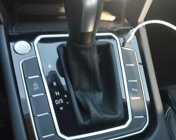 Фольксваген Пассат 2021 у Черкасах на Automoto.ua Чорний Фольксваген Пассат, об'ємом двигуна 2 л та пробігом 67 тис. км за 28500 $, фото 15 на Automoto.ua