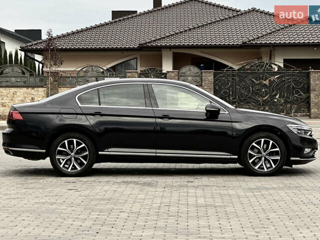 Черный Фольксваген Пассат, объемом двигателя 2 л и пробегом 199 тыс. км за 23990 $, фото 15 на Automoto.ua