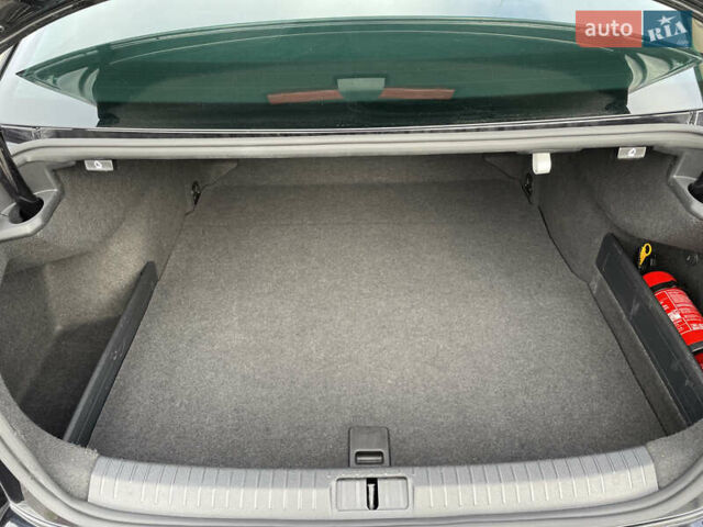 Чорний Фольксваген Пассат, об'ємом двигуна 2 л та пробігом 193 тис. км за 23500 $, фото 77 на Automoto.ua