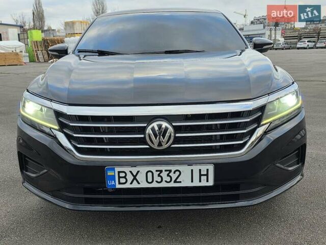 Черный Фольксваген Пассат, объемом двигателя 2 л и пробегом 117 тыс. км за 23777 $, фото 4 на Automoto.ua