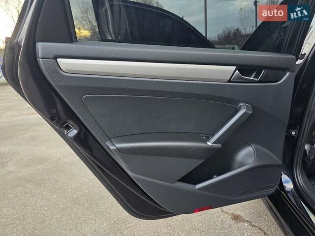 Черный Фольксваген Пассат, объемом двигателя 2 л и пробегом 117 тыс. км за 23777 $, фото 72 на Automoto.ua