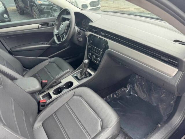 Фольксваген Пассат 2021 у Одесі на Automoto.ua Чорний Фольксваген Пассат, об'ємом двигуна 2 л та пробігом 19 тис. км за 4100 $, фото 9 на Automoto.ua