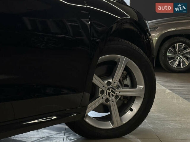 Фольксваген Пассат 2021 в Николаеве на Automoto.ua Черный Фольксваген Пассат, объемом двигателя 1.98 л и пробегом 35 тыс. км за 18599 $, фото 16 на Automoto.ua