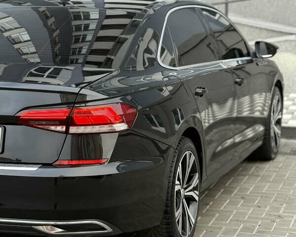 Черный Фольксваген Пассат, объемом двигателя 2 л и пробегом 158 тыс. км за 17900 $, фото 20 на Automoto.ua