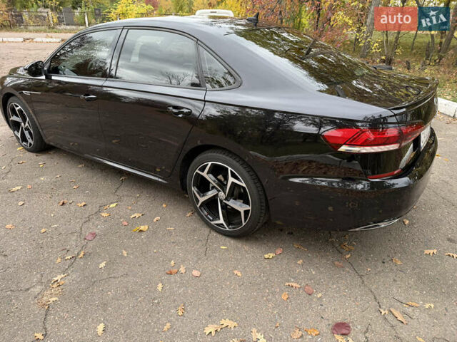 Черный Фольксваген Пассат, объемом двигателя 2 л и пробегом 52 тыс. км за 21499 $, фото 3 на Automoto.ua