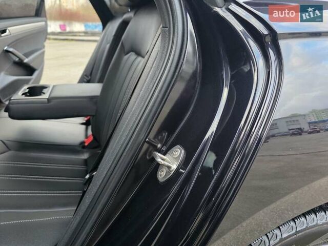 Черный Фольксваген Пассат, объемом двигателя 2 л и пробегом 117 тыс. км за 23777 $, фото 70 на Automoto.ua