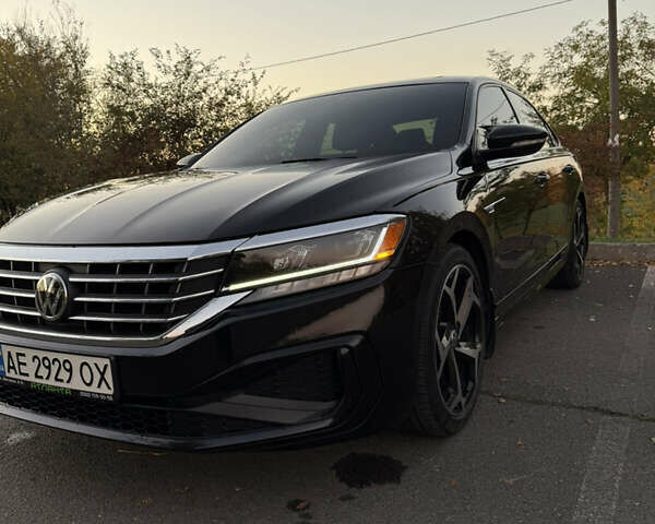 Фольксваген Пассат 2021 в Кривом Роге на Automoto.ua Черный Фольксваген Пассат, объемом двигателя 1.98 л и пробегом 60 тыс. км за 20500 $, фото 12 на Automoto.ua