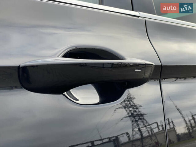 Чорний Фольксваген Пассат, об'ємом двигуна 2 л та пробігом 193 тис. км за 23500 $, фото 58 на Automoto.ua