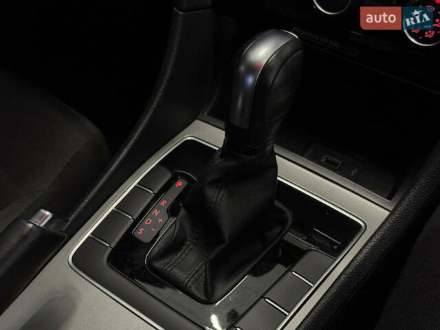 Фольксваген Пассат 2021 в Николаеве на Automoto.ua Черный Фольксваген Пассат, объемом двигателя 1.98 л и пробегом 35 тыс. км за 18599 $, фото 29 на Automoto.ua