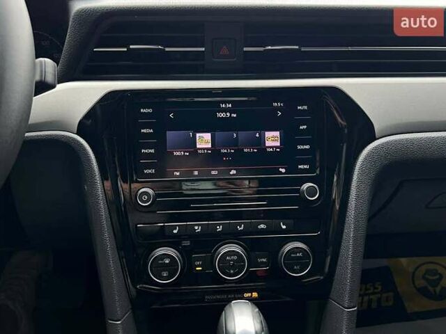 Черный Фольксваген Пассат, объемом двигателя 1.98 л и пробегом 29 тыс. км за 18900 $, фото 16 на Automoto.ua