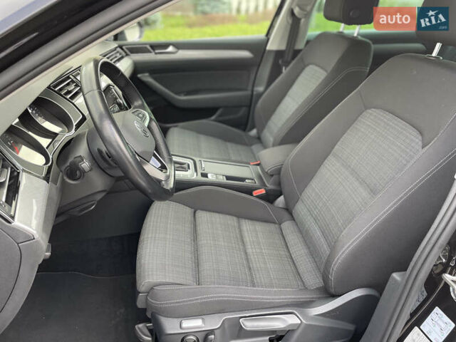 Чорний Фольксваген Пассат, об'ємом двигуна 2 л та пробігом 193 тис. км за 23500 $, фото 117 на Automoto.ua