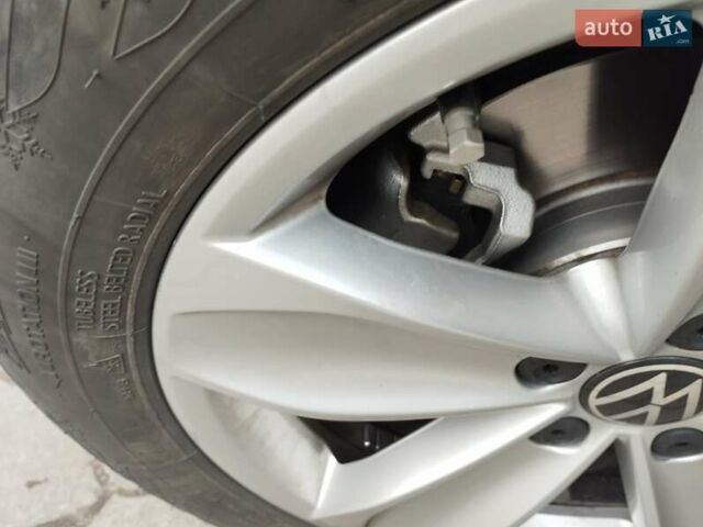 Фольксваген Пассат 2021 у Черкасах на Automoto.ua Чорний Фольксваген Пассат, об'ємом двигуна 2 л та пробігом 67 тис. км за 28500 $, фото 30 на Automoto.ua