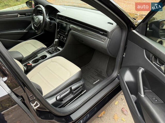 Черный Фольксваген Пассат, объемом двигателя 2 л и пробегом 52 тыс. км за 21499 $, фото 11 на Automoto.ua