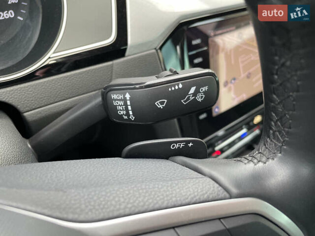 Чорний Фольксваген Пассат, об'ємом двигуна 2 л та пробігом 193 тис. км за 23500 $, фото 143 на Automoto.ua