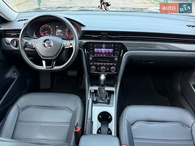 Черный Фольксваген Пассат, объемом двигателя 1.98 л и пробегом 114 тыс. км за 19999 $, фото 9 на Automoto.ua