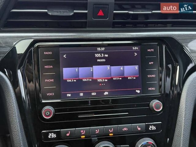 Черный Фольксваген Пассат, объемом двигателя 1.98 л и пробегом 114 тыс. км за 19999 $, фото 17 на Automoto.ua