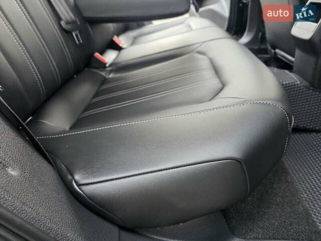 Черный Фольксваген Пассат, объемом двигателя 2 л и пробегом 117 тыс. км за 23777 $, фото 77 на Automoto.ua